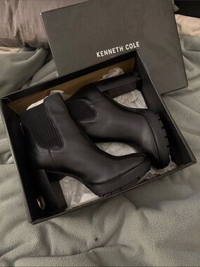 Kenneth Cole Junne Black Leather Lug Sole Block Heel Chelsea Booties